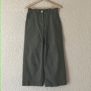 EUC Everlane wide leg crops, sage color, size 2